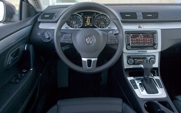 112_0901_03z+2009_volkswagen_passat_CC+interior_view